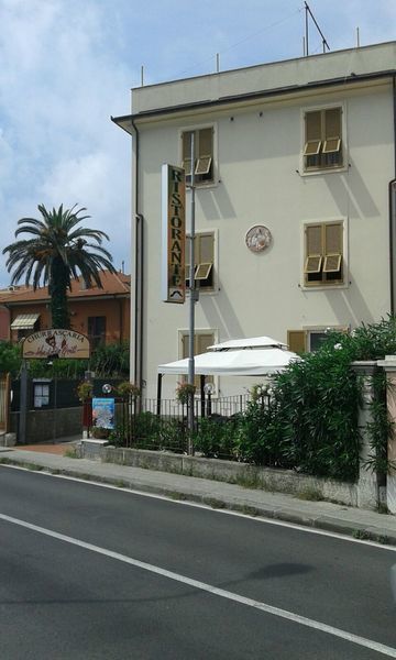 Casa de hóspedes Pozzi 3*